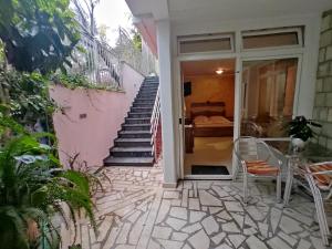 Balkón nebo terasa v ubytování Villa Aleksandra - T