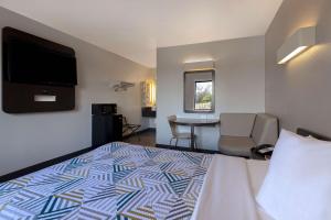 Postel nebo postele na pokoji v ubytování Motel 6-San Antonio, TX - West SeaWorld