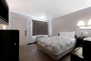 Postel nebo postele na pokoji v ubytování Motel 6-San Antonio, TX - West SeaWorld