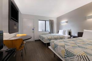 Postel nebo postele na pokoji v ubytování Motel 6-San Antonio, TX - West SeaWorld