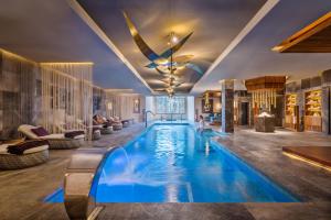 A piscina localizada em Hyatt Zilara Cancun - All Inclusive - Adults Only ou nos arredores