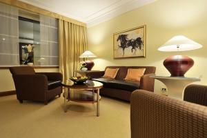 Posedenie v ubytovaní Regent Warsaw Hotel