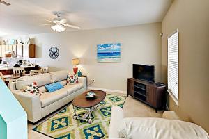 Prostor za sedenje u objektu Orange Beach Villas #4294 - Simply Paradise