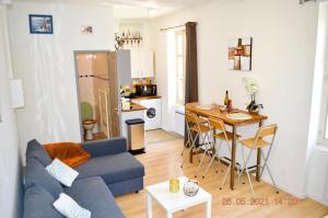 Dining area sa apartment