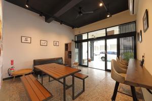 Posezení v ubytování Topbunk Hostel