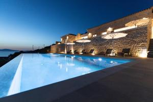 Πισίνα στο ή κοντά στο Villa Nupadi