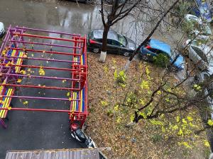 Imagine din galeria proprietății Piata Sudului Host în București +3 fotografii