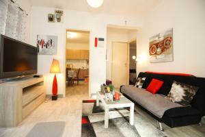 TV a/nebo společenská místnost v ubytování Holiday Home Bura