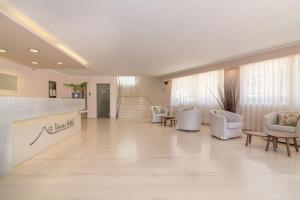 Istumisnurk majutusasutuses Hotel Varres
