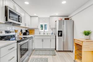 Gallery image of Folly's Hideaway A in Folly Beach