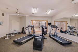 Fitness centrum a/nebo fitness zařízení v ubytování Maravilla