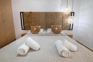 Posteľ alebo postele v izbe v ubytovaní Helen Luxury Holiday House with Sea View