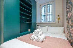 Cama o camas de una habitación en Stylish and fancy flat close to Montenapoleone Brera by Easylife