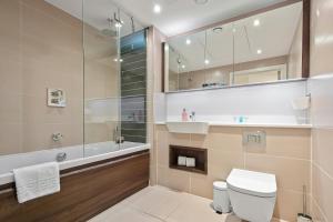 Vonios kambarys apgyvendinimo įstaigoje One Bedroom apartment in Aldgate