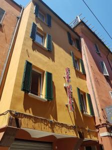 The building in which a szállodákat is located