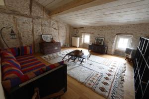 TV a/nebo společenská místnost v ubytování B&B La Boal