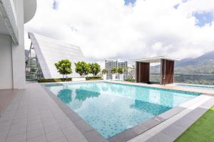 Kolam renang di atau dekat dengan Double Story in the Sky - Genting Windmill Duplex Suite
