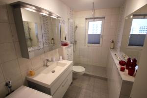 Ein Badezimmer in der Unterkunft Haus Anna by Rujana