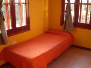 Een bed of bedden in een kamer bij Complejo Foxes 2