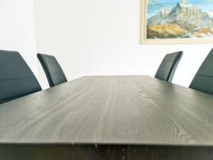 Konferenční prostory v ubytování Nika Apartment - Aare Jungfrau AG