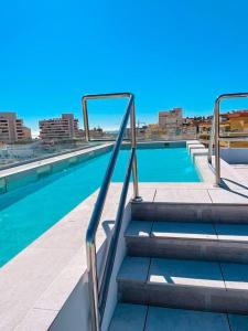 Majoituspaikassa Hotel Sireno Torremolinos - Adults Only, Ritual Friendly tai sen lähellä sijaitseva uima-allas