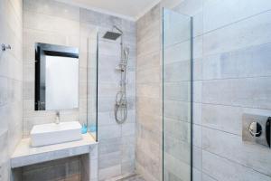 Koupelna v ubytování Solar Suites