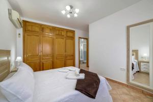Posteľ alebo postele v izbe v ubytovaní Villa Alaska - PlusHolidays