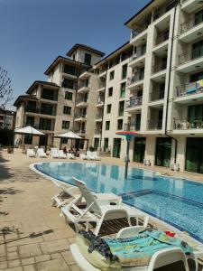 Bazén v ubytování Family Apartments Amadeus lux nebo v jeho okolí