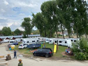 Foto dalla galleria di Formanka Hotel & Camp a Hustopeče