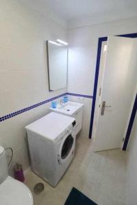 Kúpeľňa v ubytovaní Mare Verde B90 by Tenerife Rental & Sales