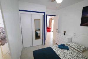 Posteľ alebo postele v izbe v ubytovaní Mare Verde B90 by Tenerife Rental & Sales