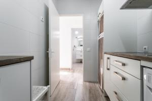 Kuchyňa alebo kuchynka v ubytovaní Sur Suites Perla 6-4