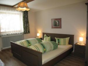 Postel nebo postele na pokoji v ubytování Holiday Home Waldhof by Interhome