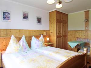 Posteľ alebo postele v izbe v ubytovaní Apartment Bergkamerad by Interhome + 16 fotografií