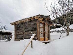 Obiekt Apartment Knaushof by Interhome zimą