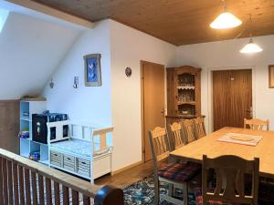 Część wypoczynkowa w obiekcie Apartment Knaushof by Interhome