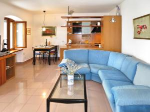 Kuchyň nebo kuchyňský kout v ubytování Apartment Lili - RAC139 by Interhome