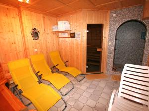 A seating area at Apartment Leiter-3 by Interhome
