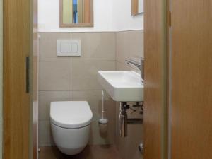 Koupelna v ubytování Apartment St- Martin-3 by Interhome