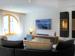Posezení v ubytování Apartment Breithorn by Interhome + 20 fotografií