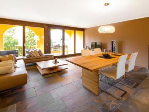 Foto dalla galleria di Apartment Residenza Giardino by Interhome ad Ascona