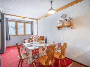 Posezení v ubytování Apartment Arcelle 602 by Interhome