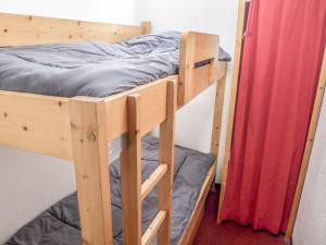 Postel nebo postele na pokoji v ubytování Apartment Arcelle 602 by Interhome
