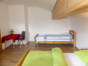 Postel nebo postele na pokoji v ubytování Apartment Haslinghof by Interhome
