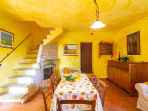 Una cocina o cocineta en Holiday Home Casale Vidorni by Interhome