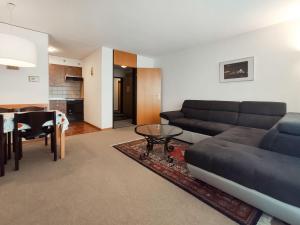 Ruang duduk di Apartment Allod-Park-7 by Interhome