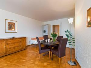 Гостиная зона в Apartment Suite Classic-14 by Interhome