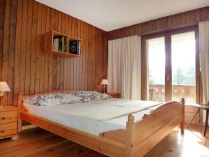 Postel nebo postele na pokoji v ubytování Apartment Breya 5 by Interhome