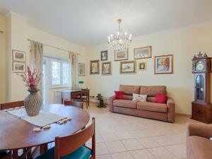 Prostor za sedenje u objektu Apartment Vaticanum Hills by Interhome