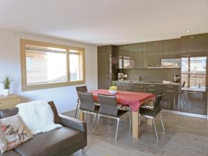 Kuchyň nebo kuchyňský kout v ubytování Apartment Hundschopf - Am Lehn by Interhome